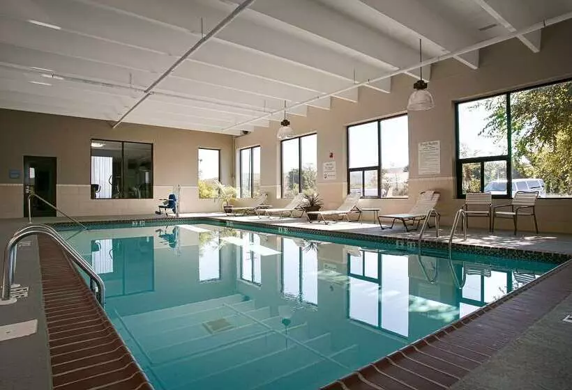ホテル Best Western Lake Cumberland Inn