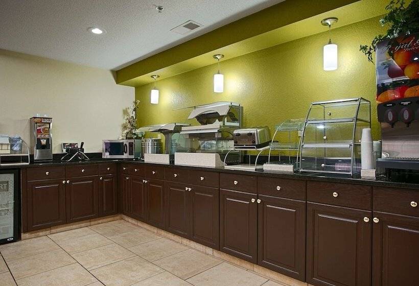 בית מלון כפרי Best Western Lake Cumberland Inn