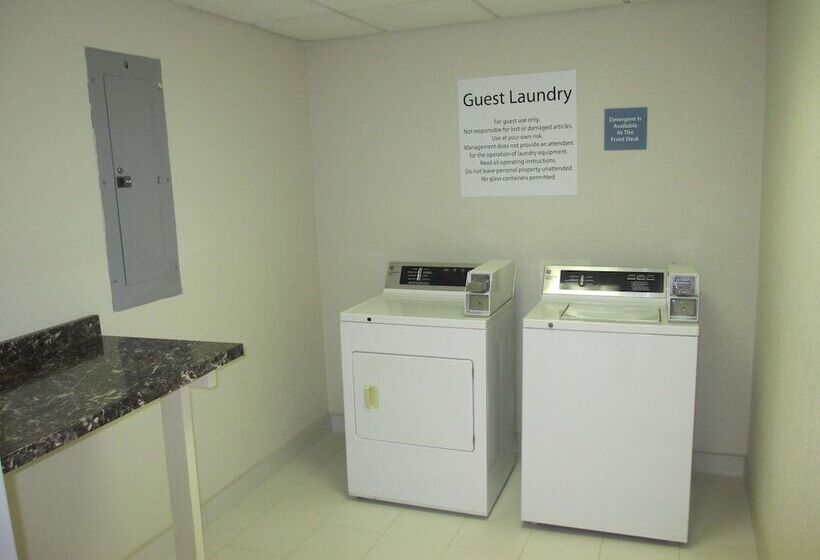 בית מלון כפרי Best Western Lake Cumberland Inn