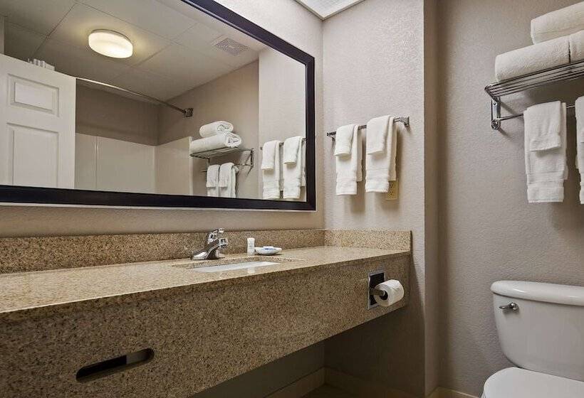 בית מלון כפרי Best Western Lake Cumberland Inn