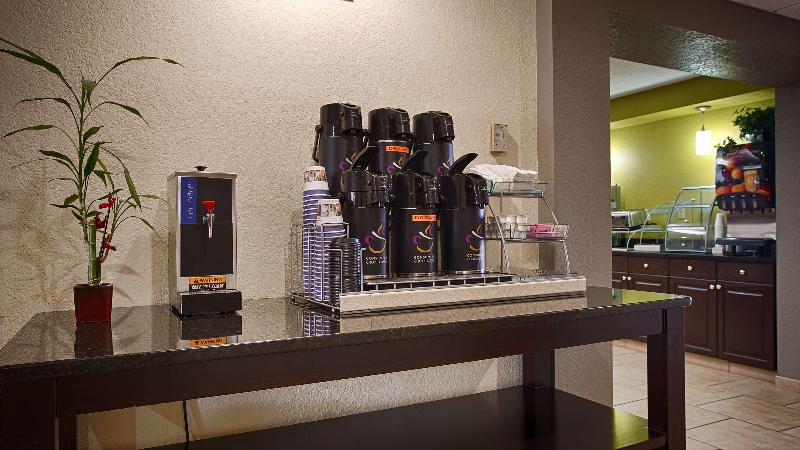 בית מלון כפרי Best Western Lake Cumberland Inn