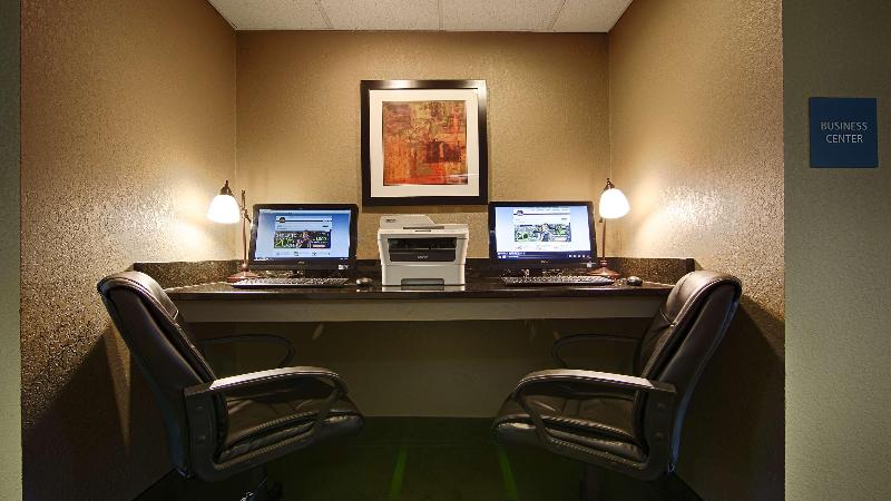 בית מלון כפרי Best Western Lake Cumberland Inn