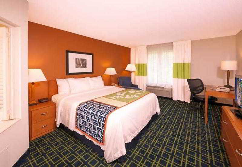 فندق Fairfield Inn & Suites By Marriott Brunswick Freeport