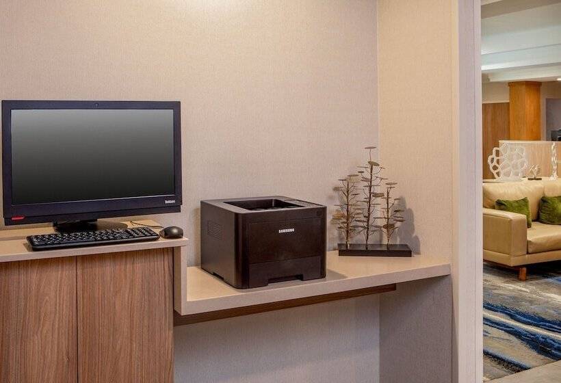 فندق Fairfield Inn & Suites By Marriott Brunswick Freeport