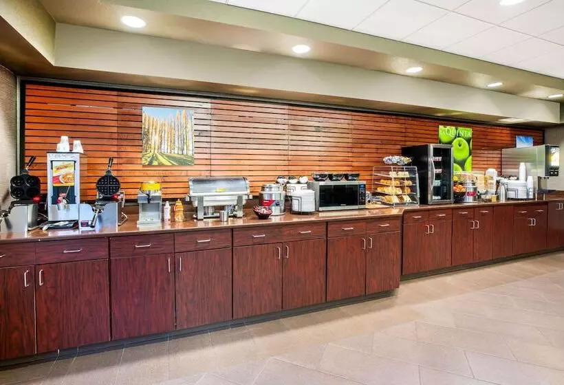 Отель La Quinta By Wyndham Meridian / Boise West