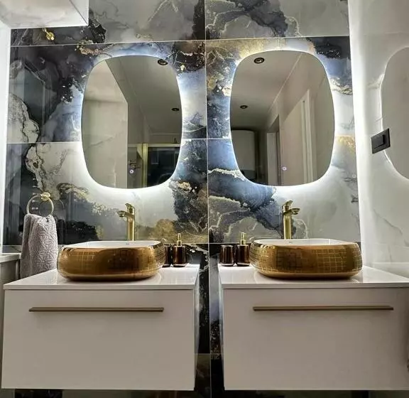 Hotel Madonna Luxury Rooms