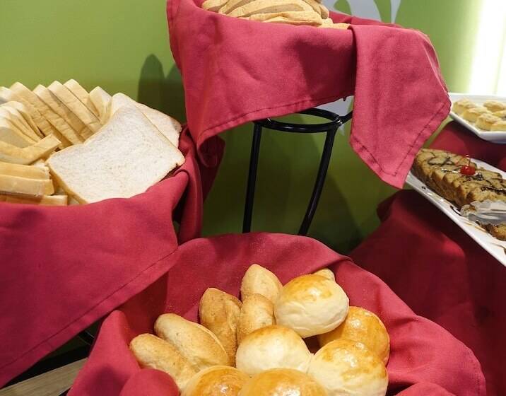 호텔 Patio Pacific Resort