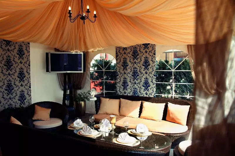 酒店 Royal Tulip Almaty