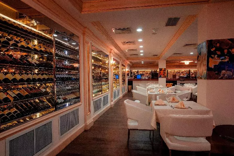 酒店 Royal Tulip Almaty