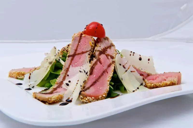 酒店 Royal Tulip Almaty