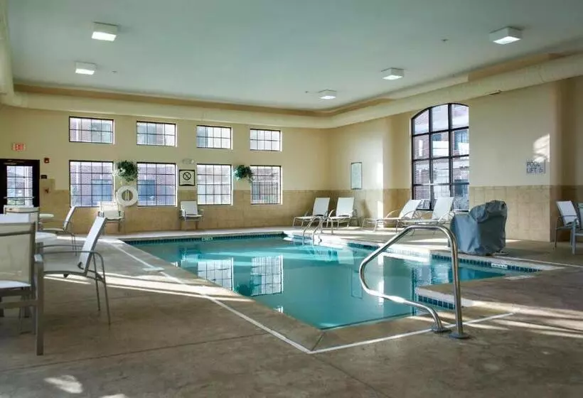 호텔 Staybridge Suites Akron Stow Cuyahoga Falls, An Ihg