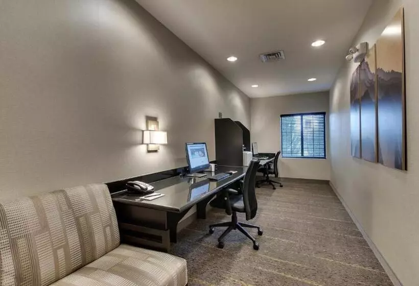 Отель Staybridge Suites Missoula, An Ihg