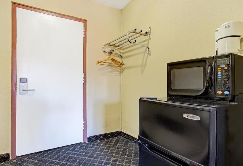 ホテル Travelodge Tucson AZ