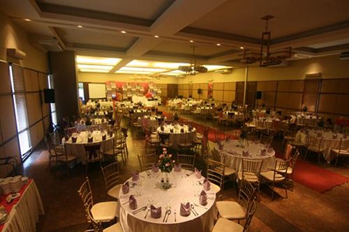 Island Cove Hotel & Leisure Park