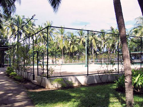 Island Cove Hotel & Leisure Park