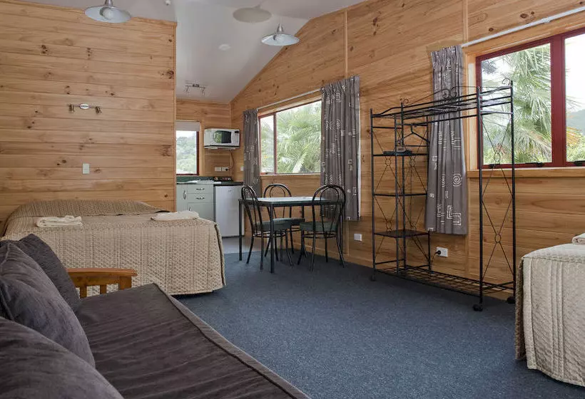 Motelli Nelson City Top 10 Holiday Park