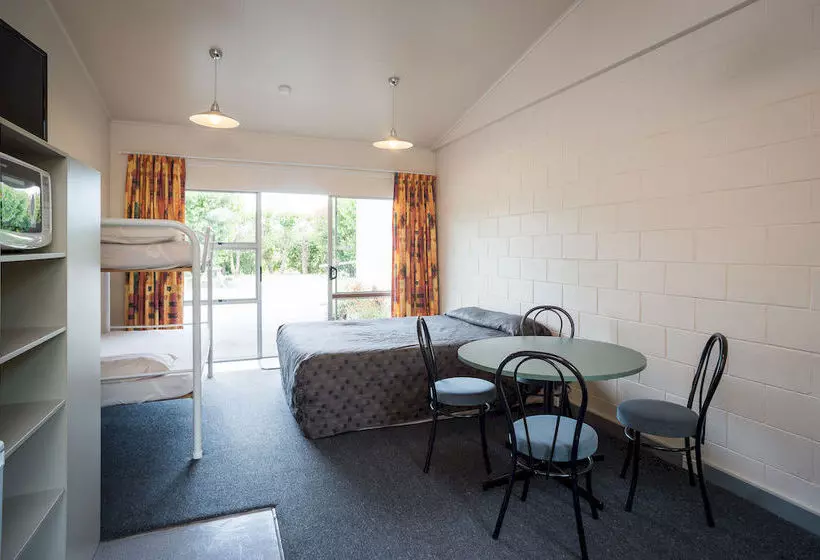 Motelli Nelson City Top 10 Holiday Park
