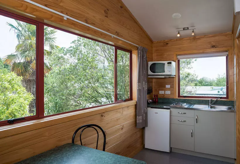 Motelli Nelson City Top 10 Holiday Park