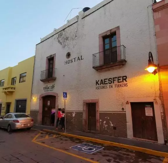هتل Casa Tres Piedras