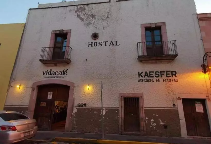 هتل Casa Tres Piedras