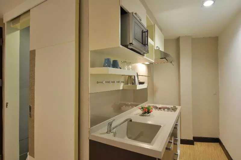 Albergue Arawana Express Phromphong