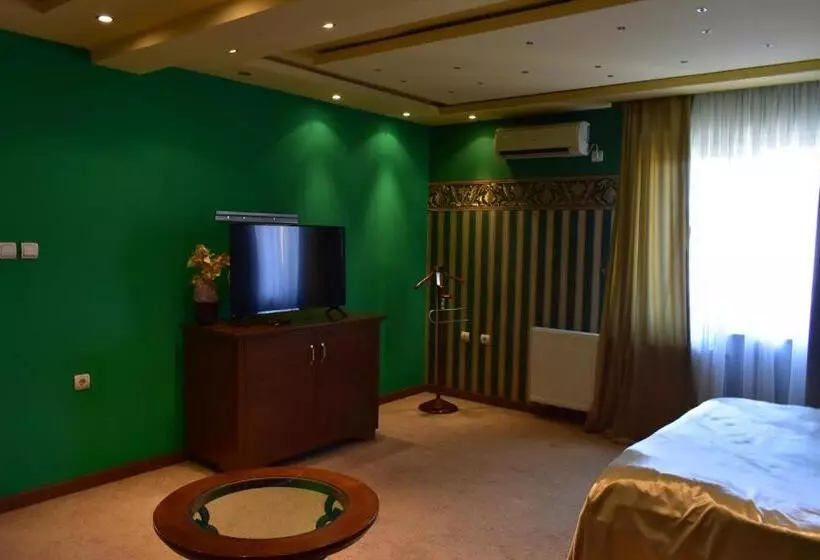 Garni Hotel Garson Lux Ns