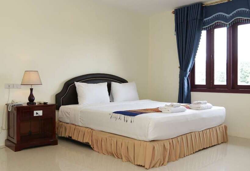 בית מלון כפרי Champasak Palace