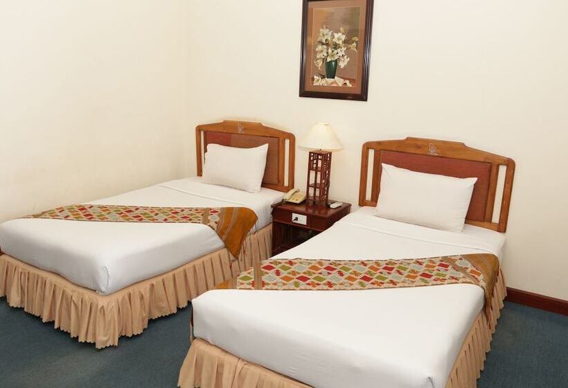 בית מלון כפרי Champasak Palace