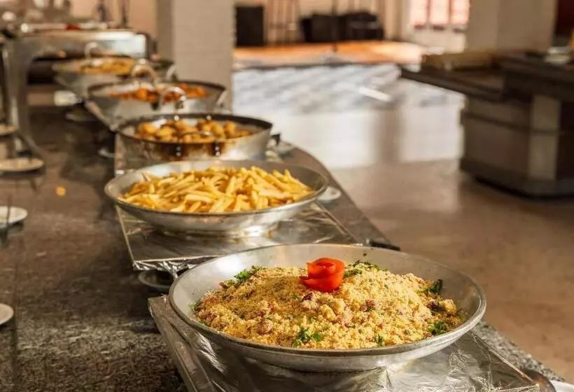 호텔 Grinbergs Village