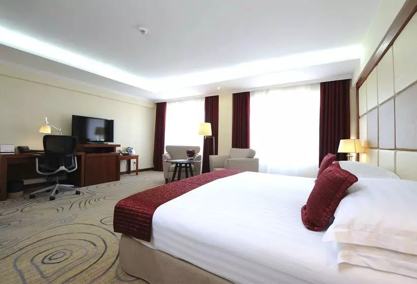 Kempinski Hotel Khan Palace