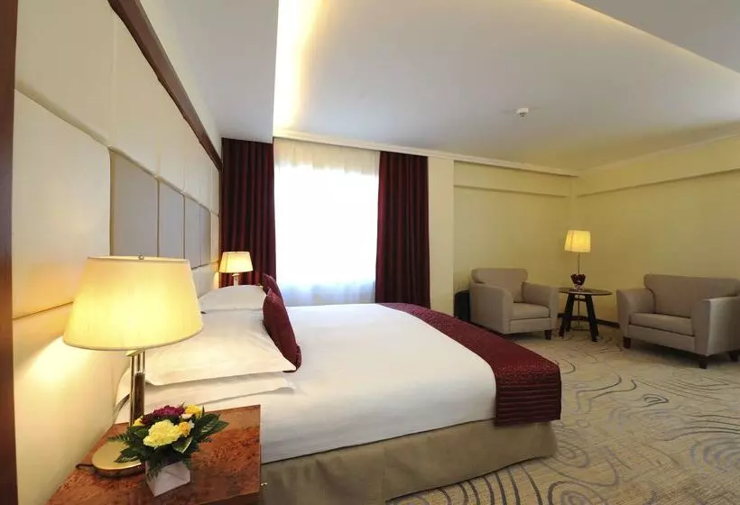 Kempinski Hotel Khan Palace