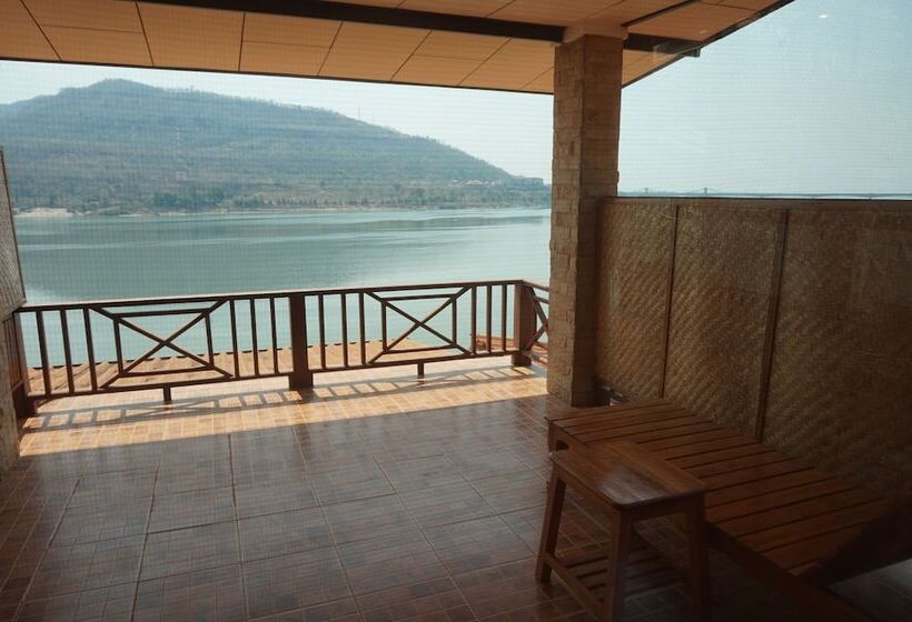 בית מלון כפרי Mekong Paradise Resort