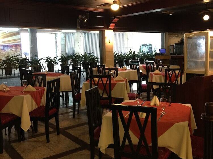 בית מלון כפרי Metrocentre