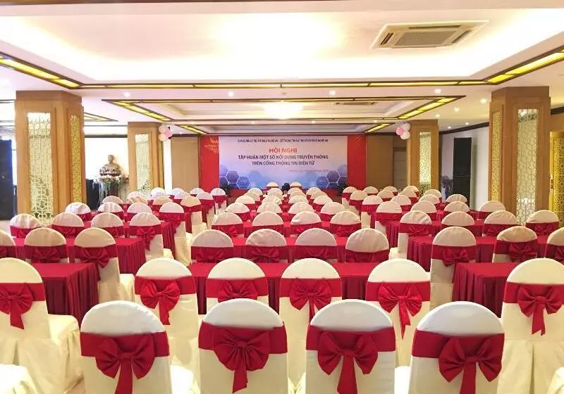 هتل Muong Thanh Thanh Nien Vinh