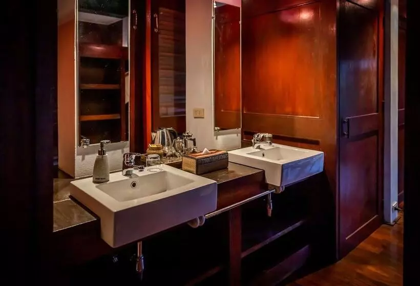 ホテル The Sanctuary Pakbeng Lodge