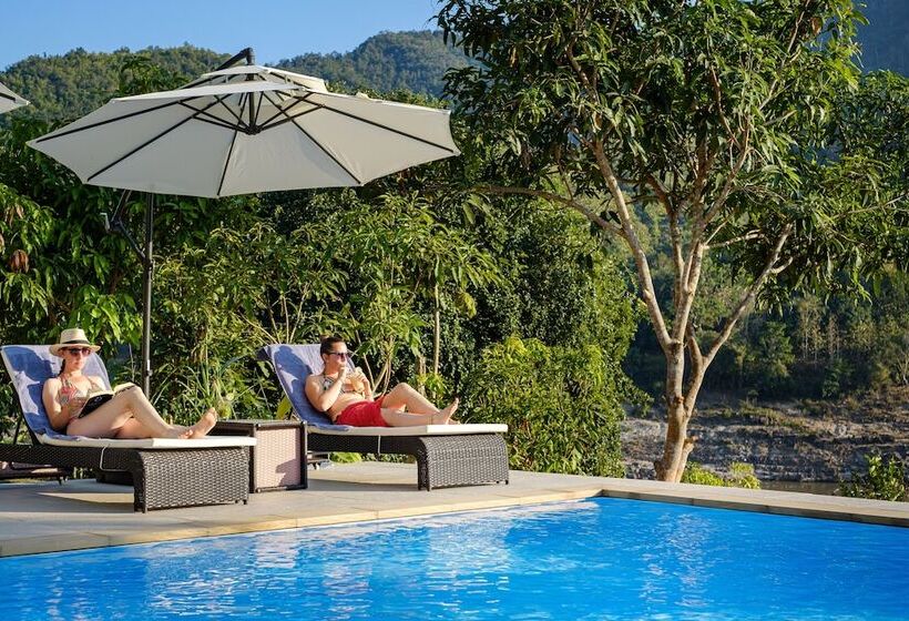 Отель The Sanctuary Pakbeng Lodge