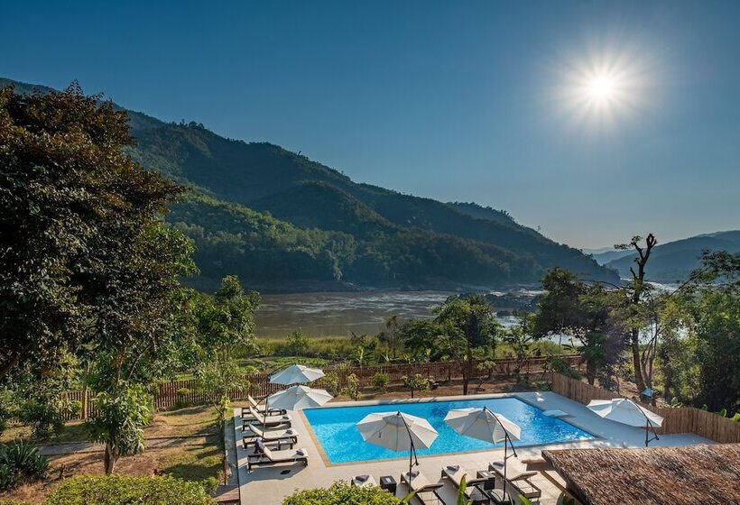 Отель The Sanctuary Pakbeng Lodge