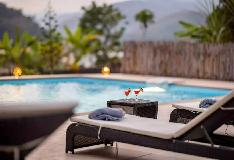 ホテル The Sanctuary Pakbeng Lodge