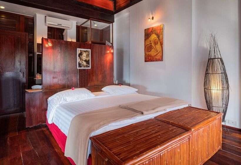 Отель The Sanctuary Pakbeng Lodge