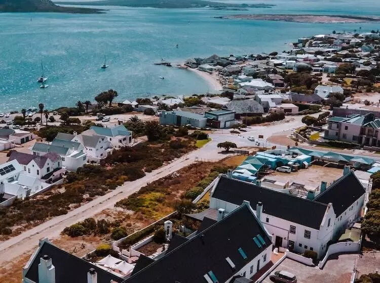 Отель The Farmhouse