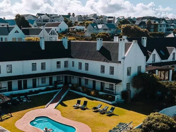 Отель The Farmhouse