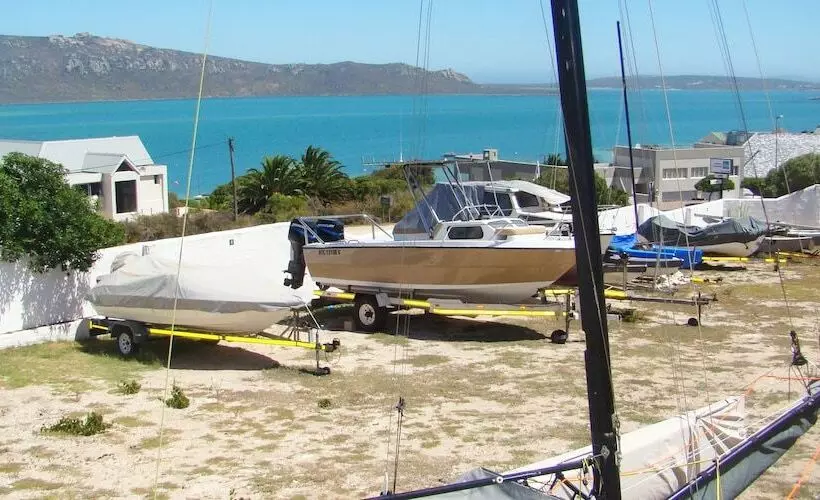 Отель The Farmhouse