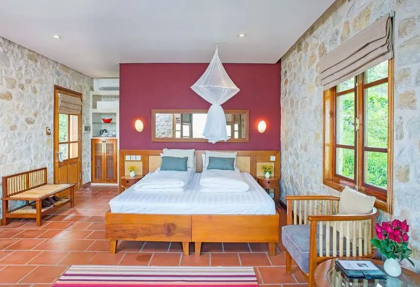 فندق Topas Ecolodge