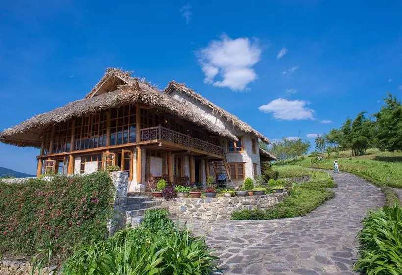 فندق Topas Ecolodge