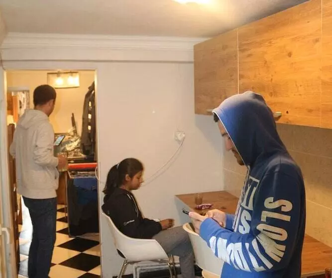 Taksim Hostel Green House Istanbul