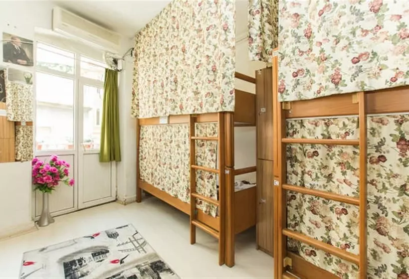 Taksim Hostel Green House Istanbul