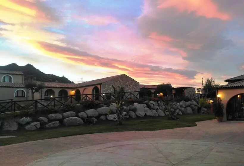 Alma Resort