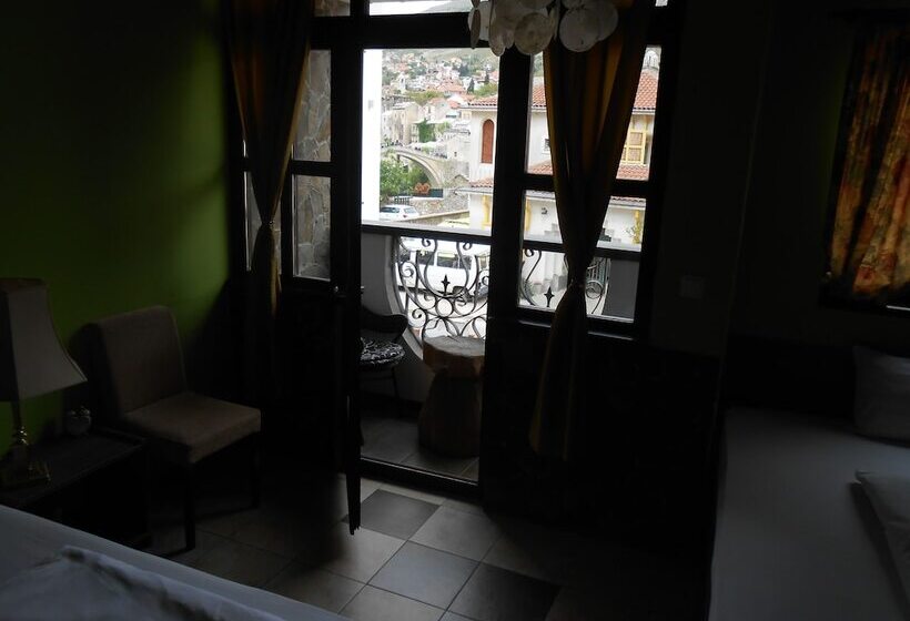 تختخواب و صبحانه Villa Anri