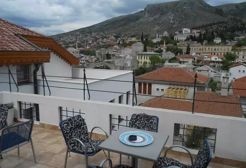 تختخواب و صبحانه Villa Anri