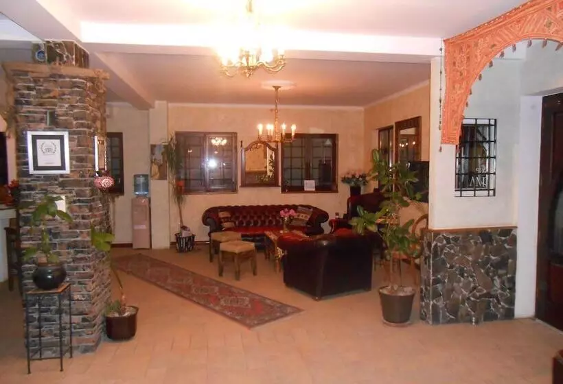 تختخواب و صبحانه Villa Anri